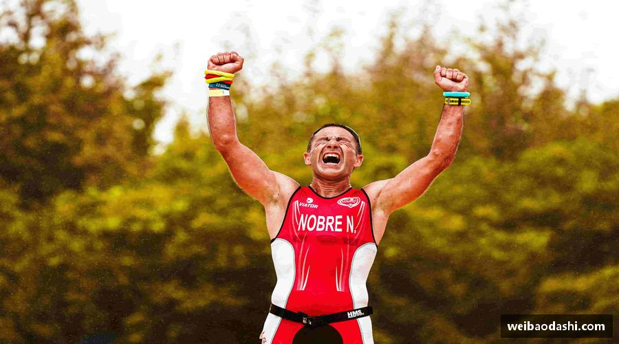 365英国上市👕球迷专属，个性定制！⚽️穿上热爱，为偶像打 call！